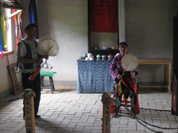 东北跳大神搬杆子最新现象研究